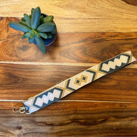 West Hills Studio Handbags - Geometric Pattern Wide Crossbody Strap Adjustable Purse Strap Portland Leather